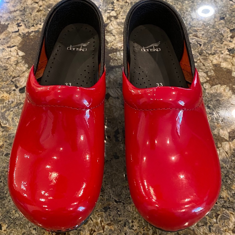 Dansko Red Patent Leather Clogs Kids Size 33 US 1.5